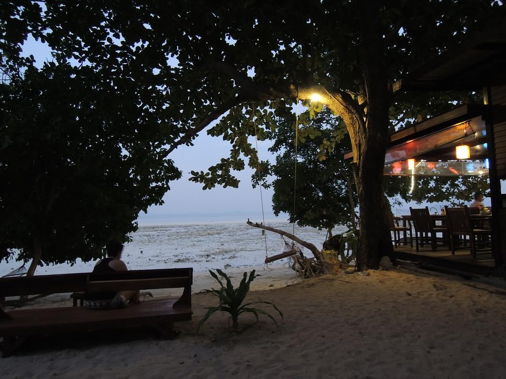 Coral Garden Resort Koh Kradan Exterior foto